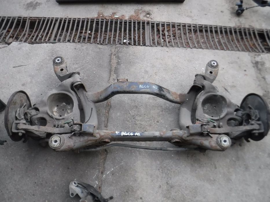 Audi A6 C6 allroad zawieszenie belka wozek zwrotnice tyl