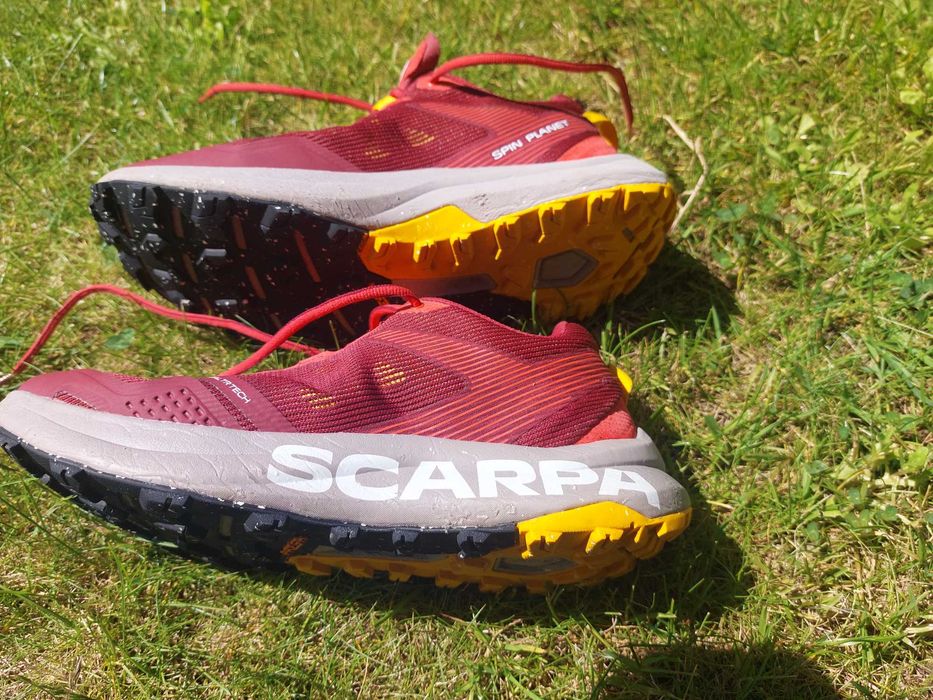 Buty biegowe scarpa spin planet woman
