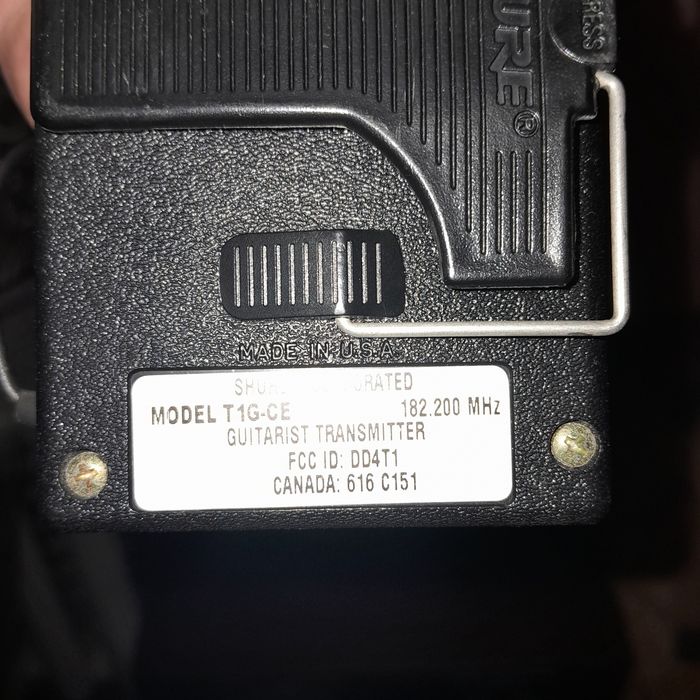 Радиомикрофон shure