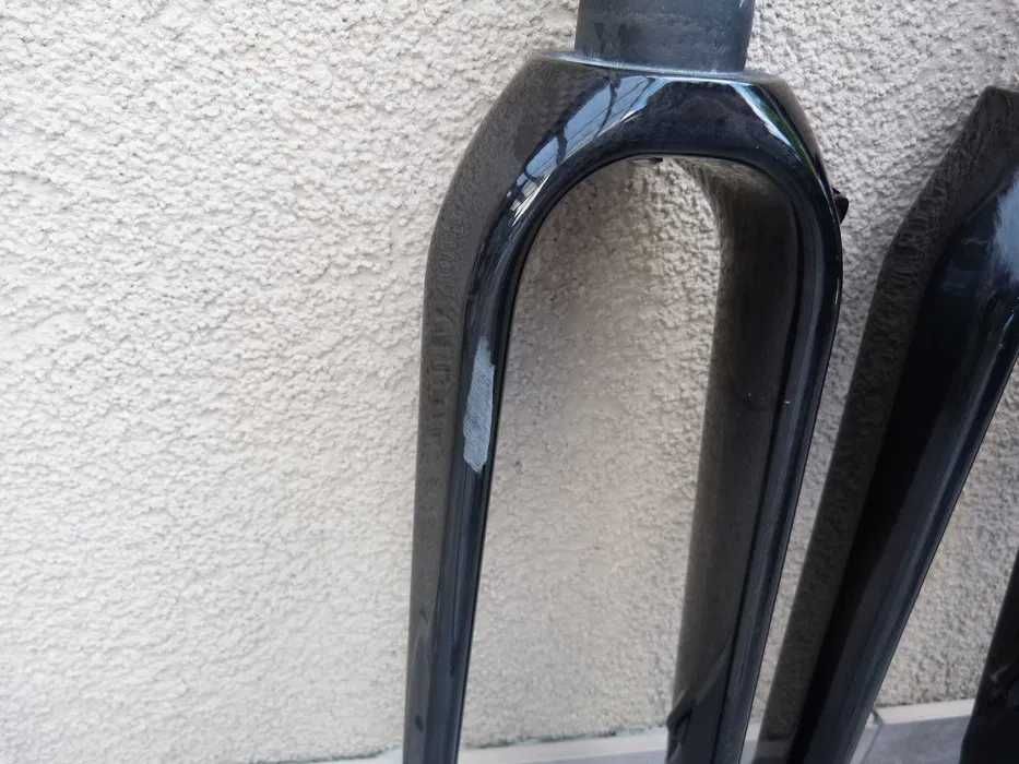 widelec GRAVEL ful carbon 450 gr LESZNO