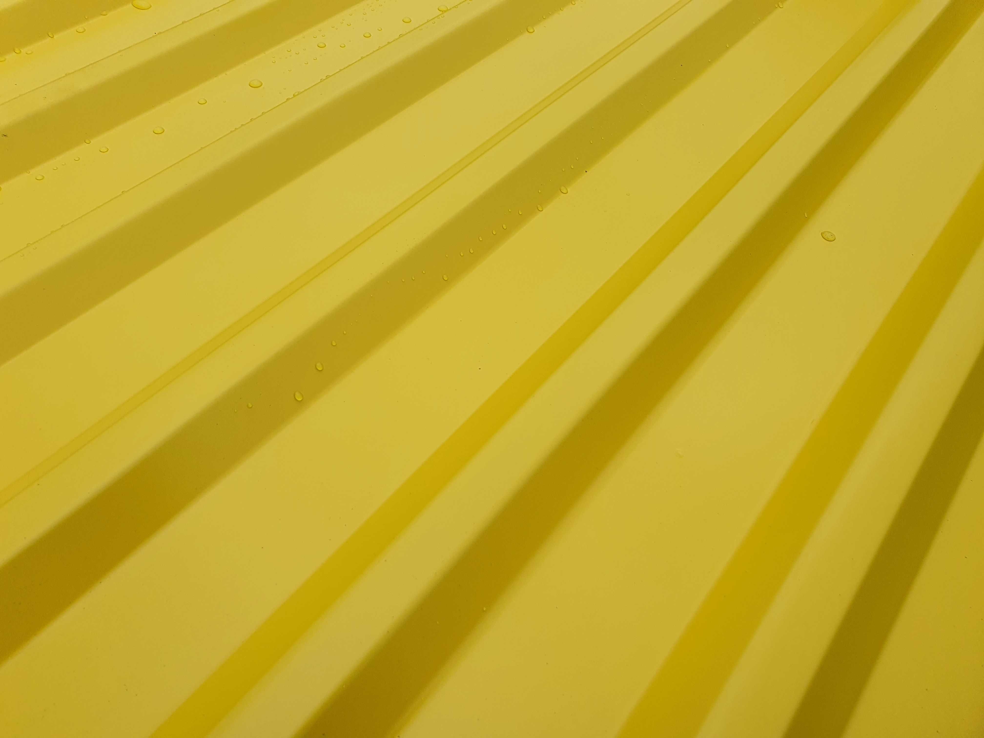 Nowa żółta blacha, ładny kolor, długość 2100mm, trapez T18