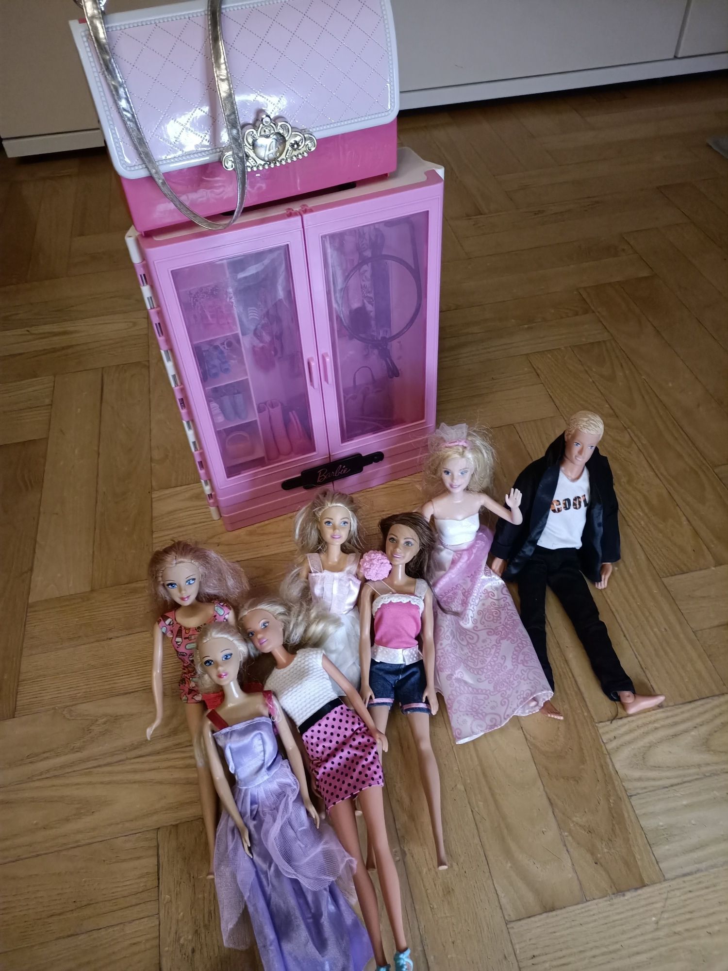 Szafa barbie lalki ken