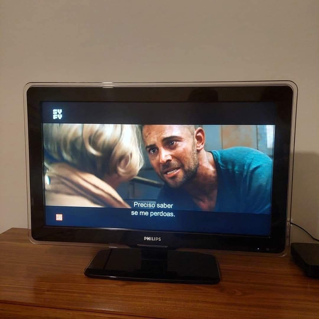 TV Philips HD 32PFL7403D