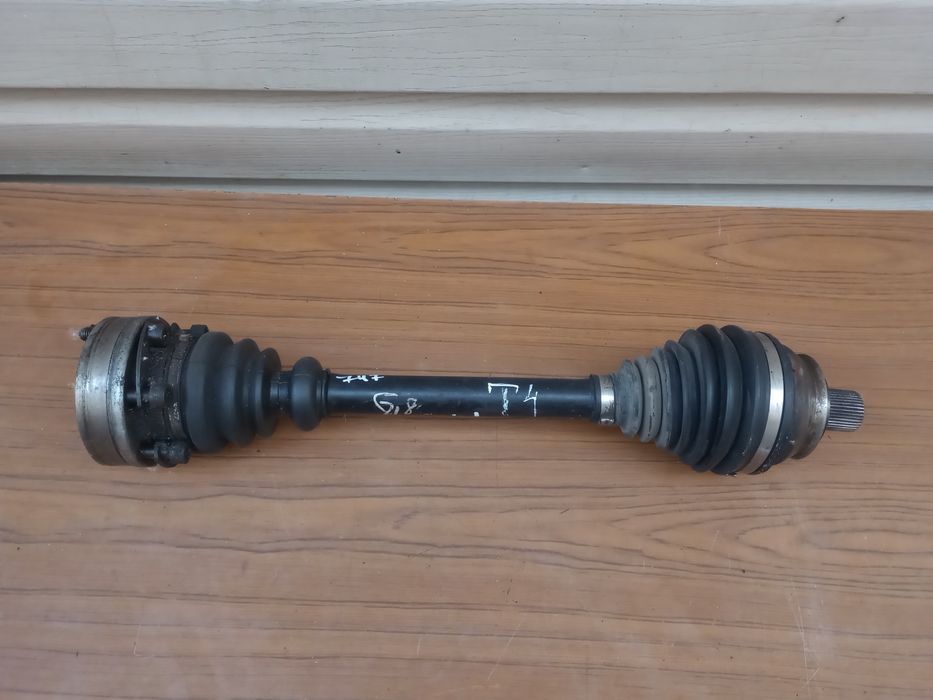 Піввісь Volkswagen Caddy/Golf 4/Skoda Passat B-5/Audi A4/A6/Sharan /T4