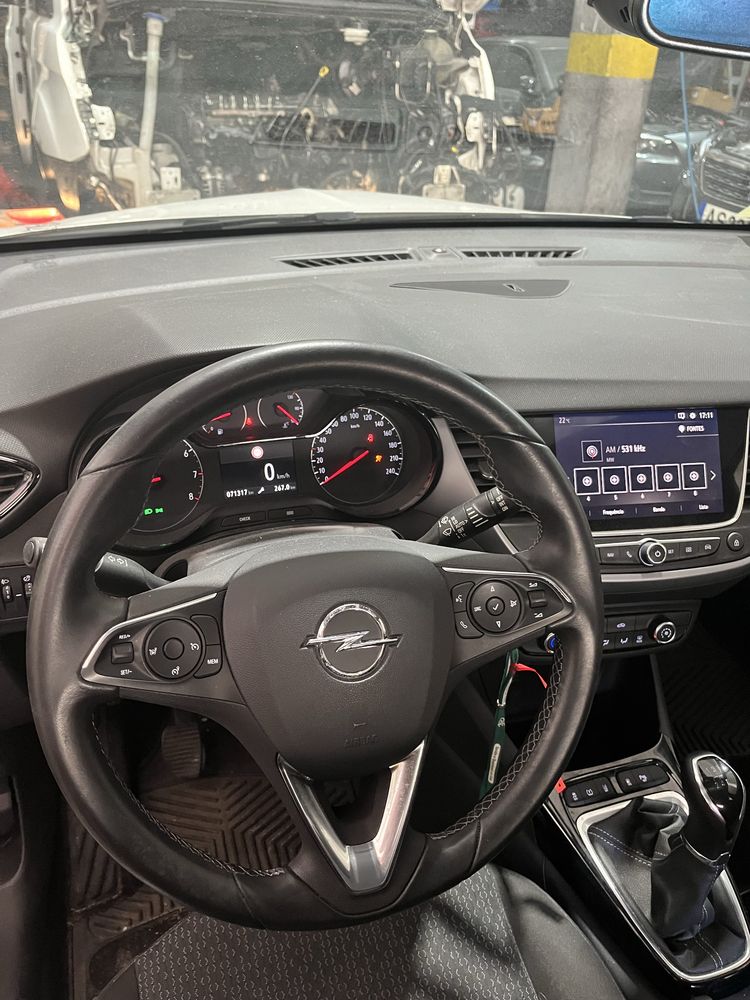Opel crossland X