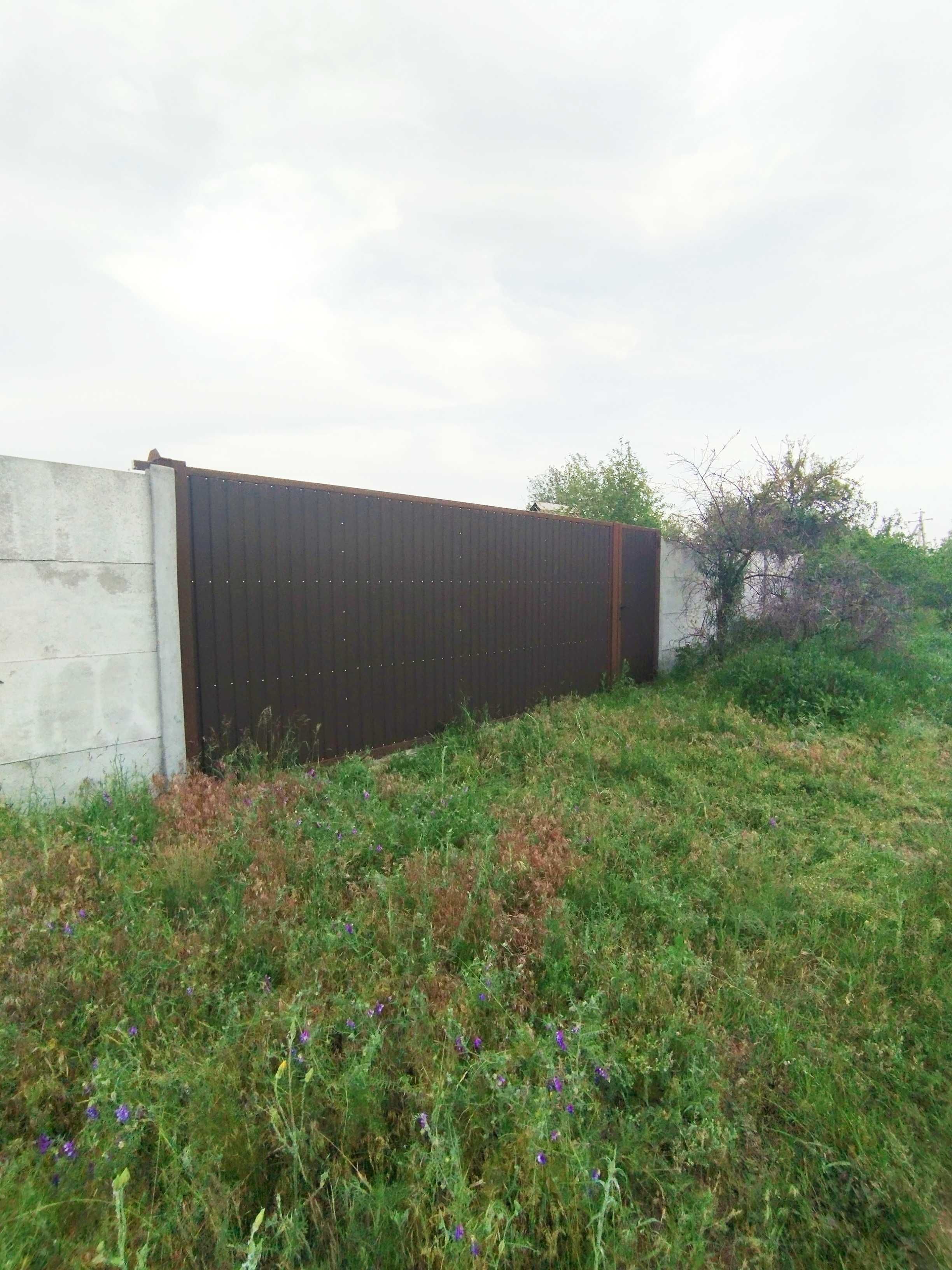 Продам   домик в Песчанке рядом с речкой.