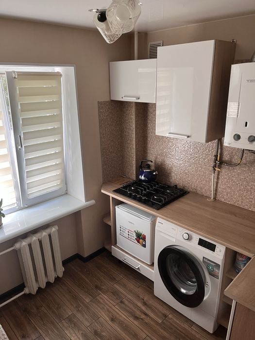 Срочно Продам 2 комнатную квартиру с ремонтом