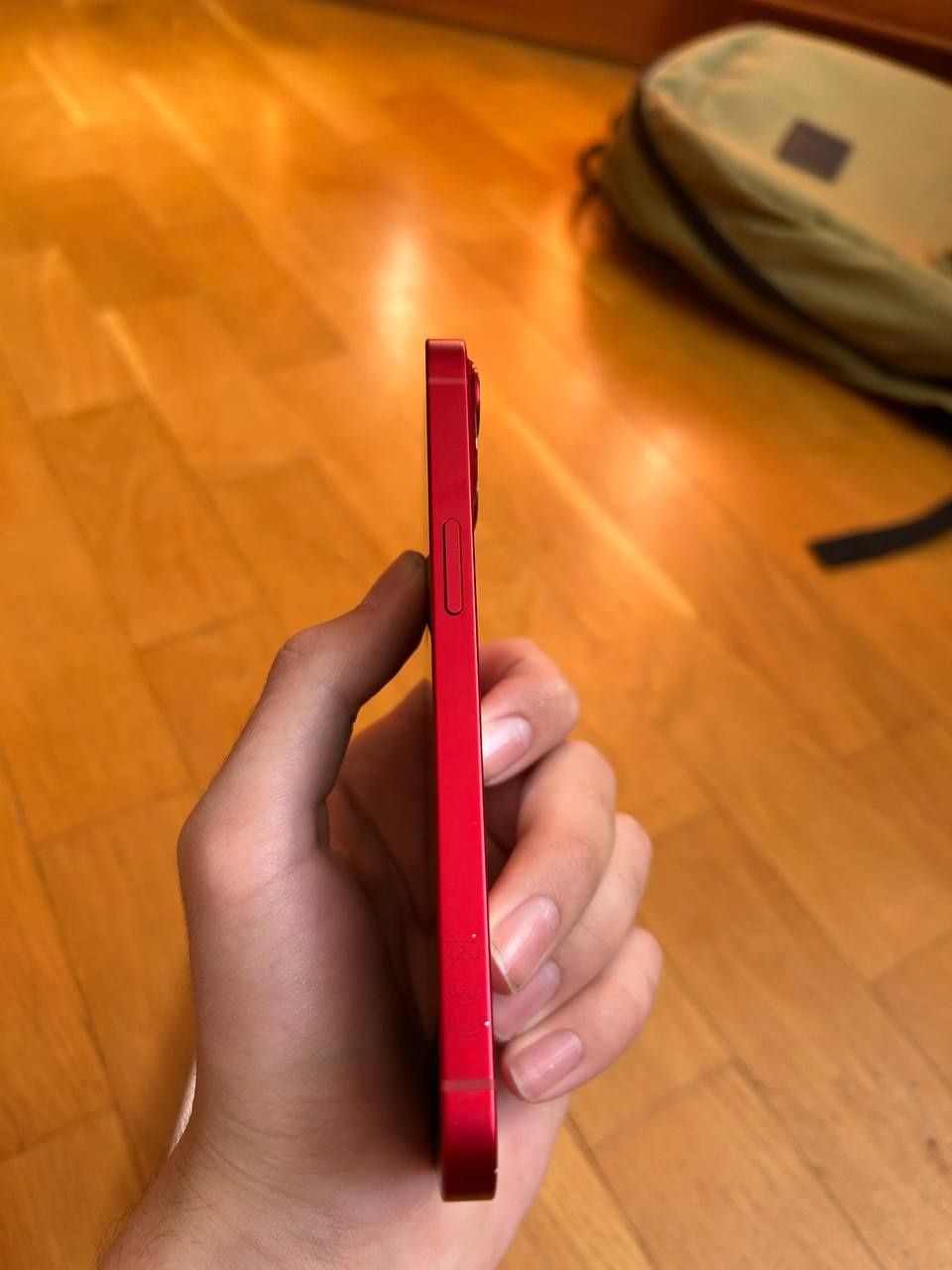 iPhone 13 128 red NEVERLOK