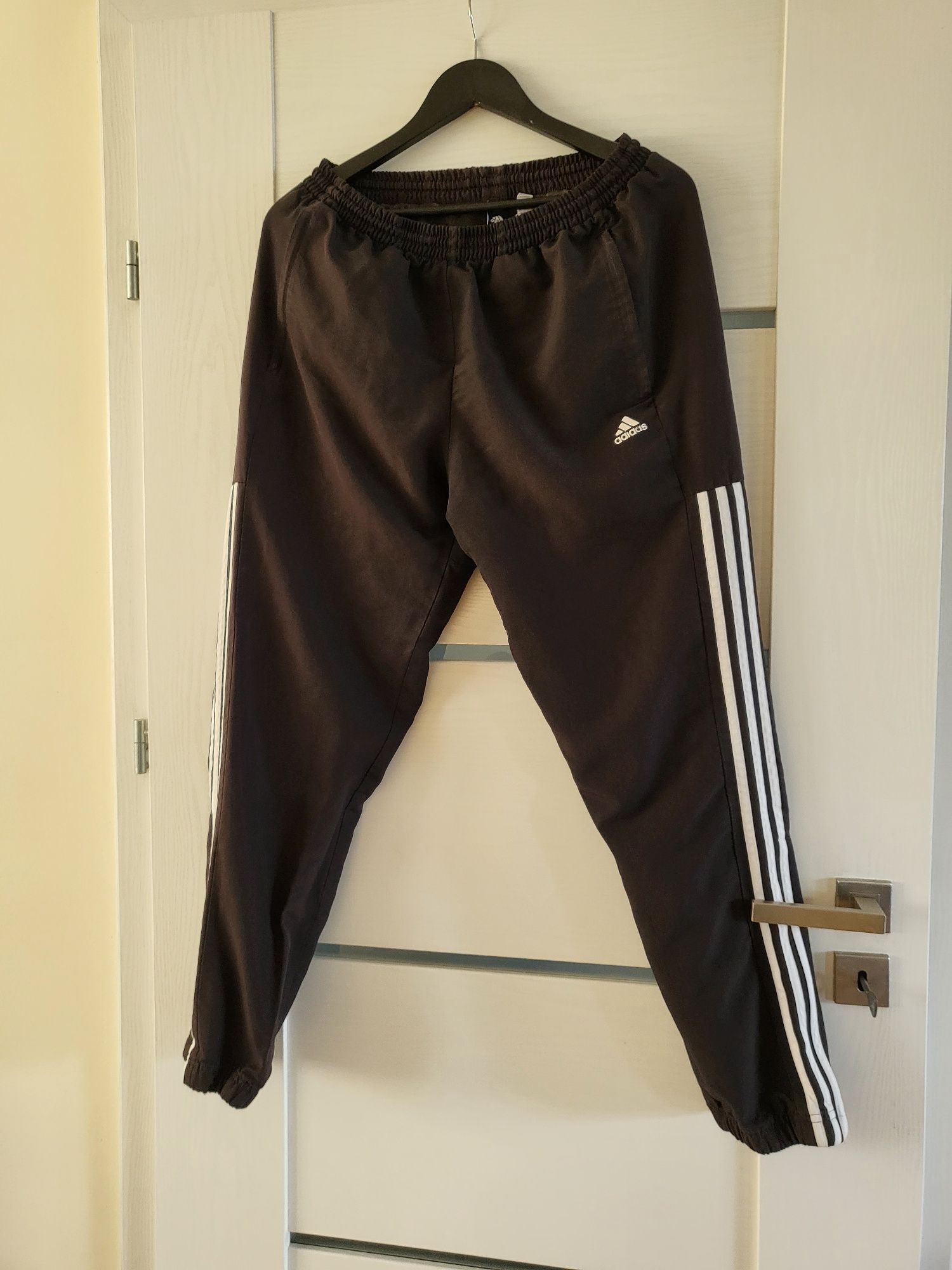 Spodnie dresowe adidas-unisex