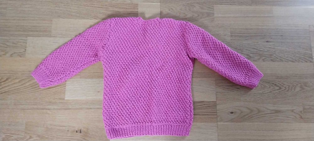 Sweterek dla dziewczynki, rozm. 98, stan bdb