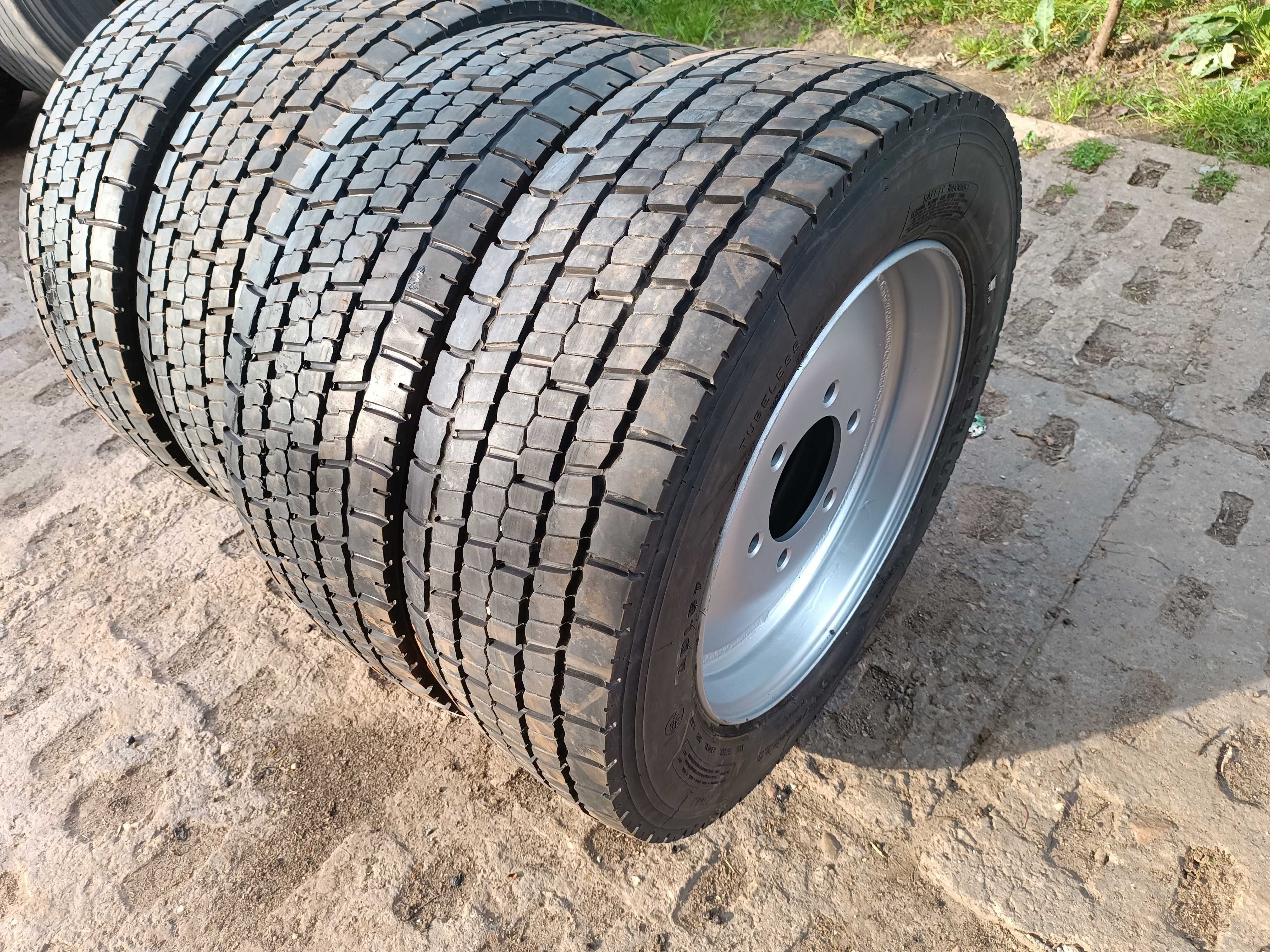 Koła 295/60R22,5" do przyczep rolniczych D44 D43 D35