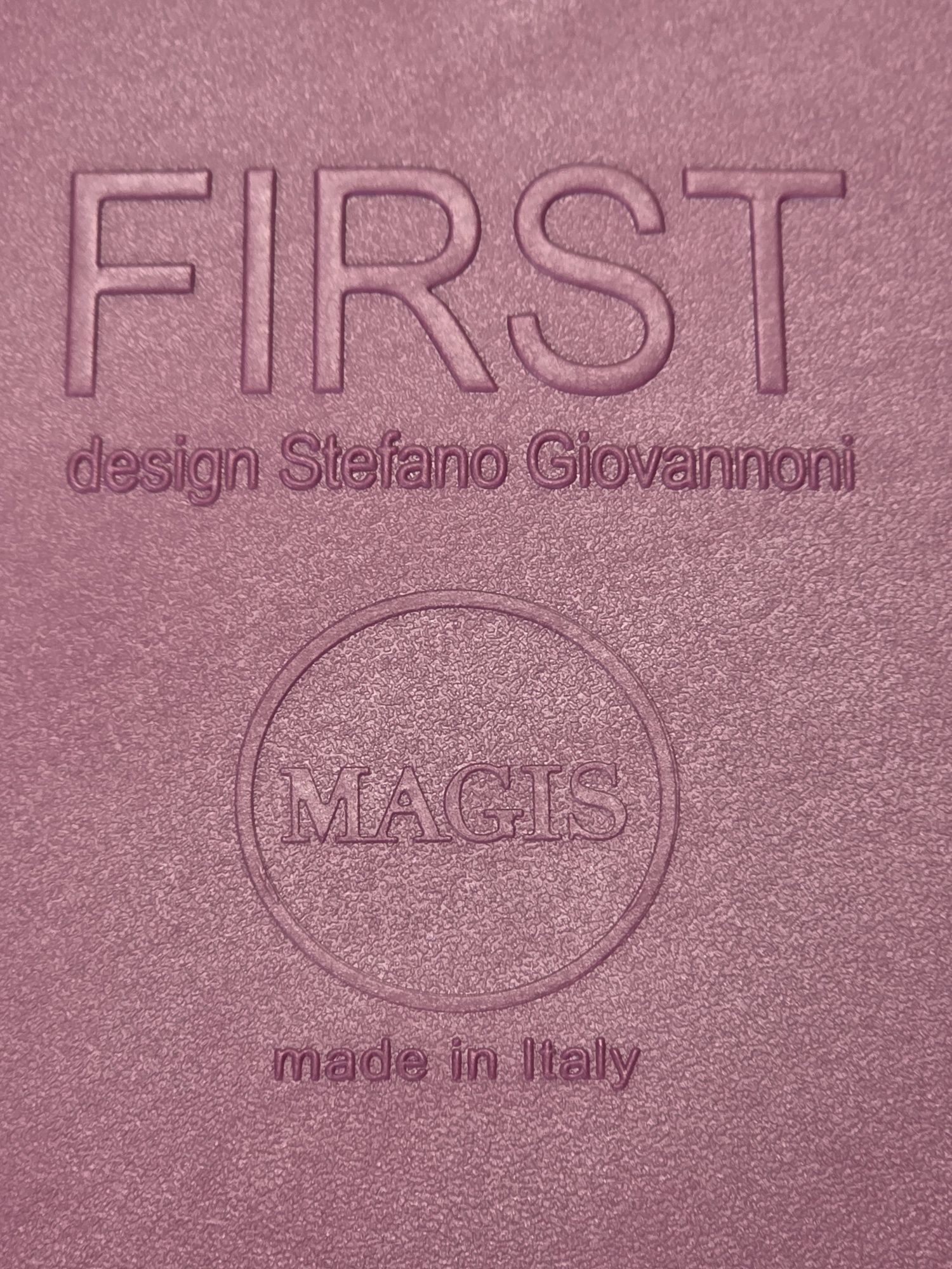 Krzesła Magis First Stefano Giovannoni  rzadki kolor włoski design