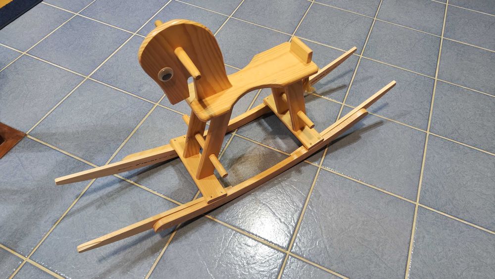 Cavalinho em madeira