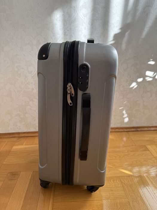 Walizka Holiday ŚREDNIA!!!