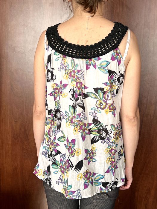 Bluzka E-vie - cekiny, dekolt na szydełku - rozm. 38/40 - 100% bawełna