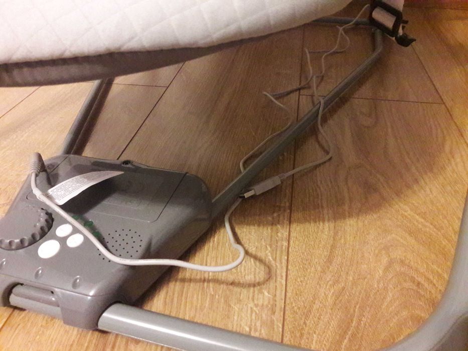 Leżaczek bujaczek huśtawka 3w1 Lionelo Otto