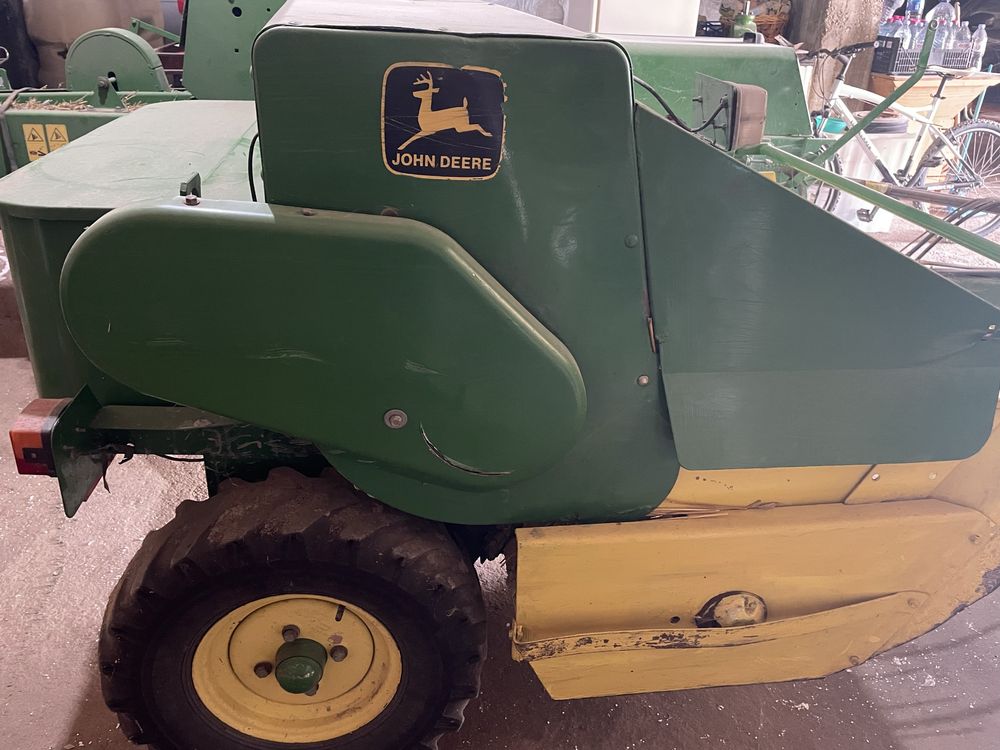 Enfardadeira John Deer