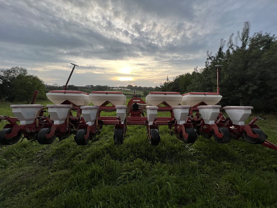 KVERNELAND Optima 8 Cівалка точного висіву пневматична