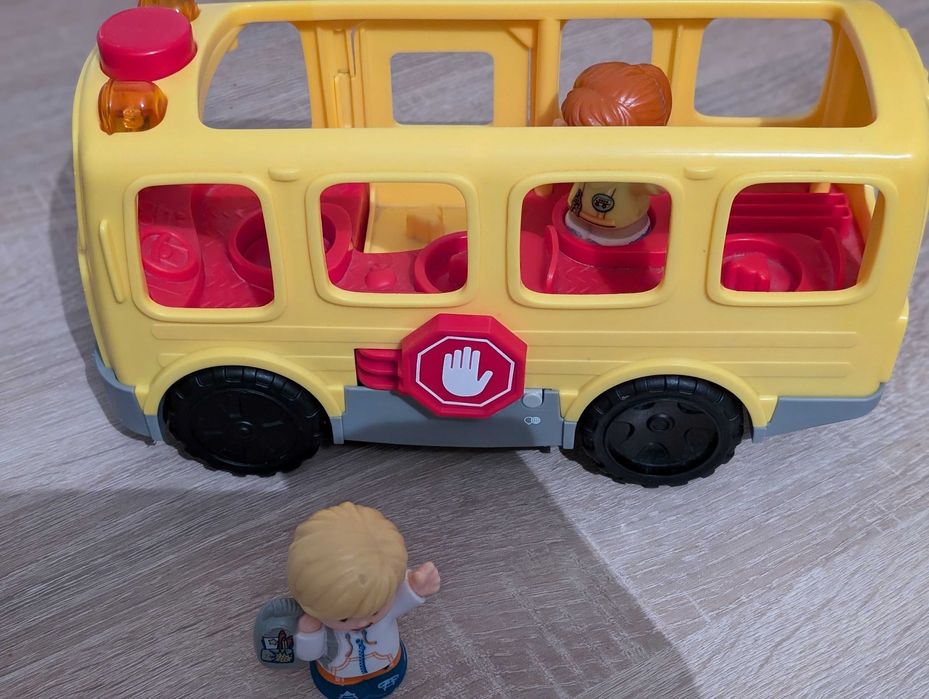 Fisher-Price Little People Autobus Małego Odkrywcy