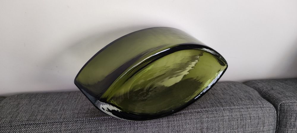 Piękna misa z grubego zielonego szkła