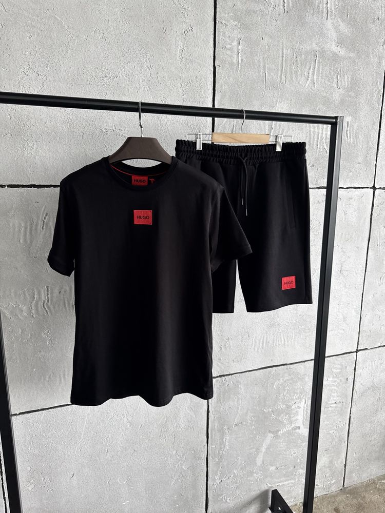 Літній костюм від Hugo Boss чорний