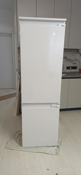 ВБУДОВАНИЙ ХОЛОДИНЬНИК Whirlpool ART 66102 (двохкамерний)