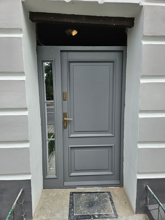 Drzwi zewnętrzne dębowe z montażem producent