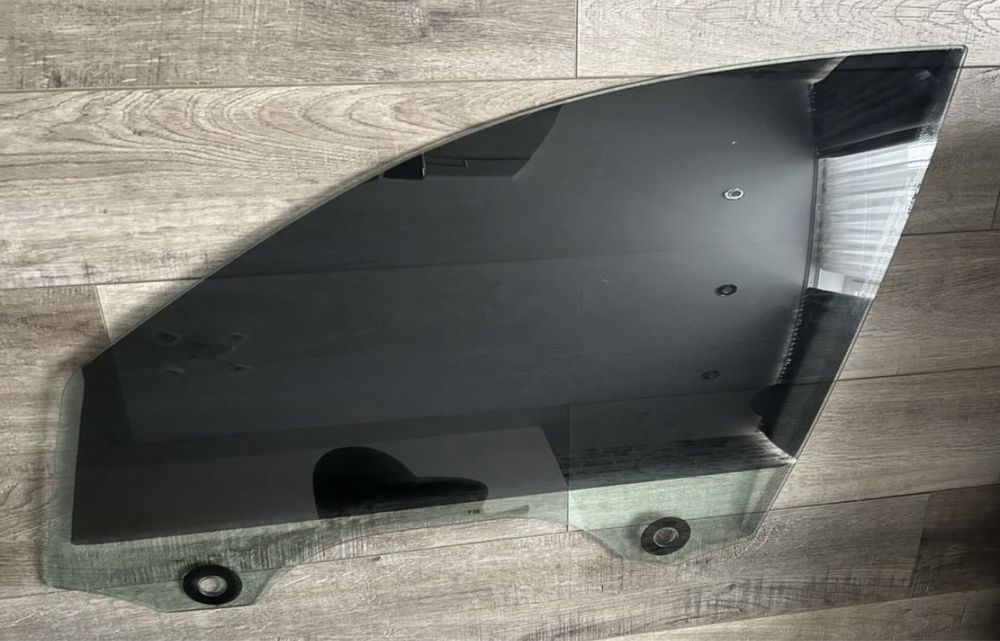 Скло передній лівий bmw 4 gran coupe f36 2016 - оригінал 7309733