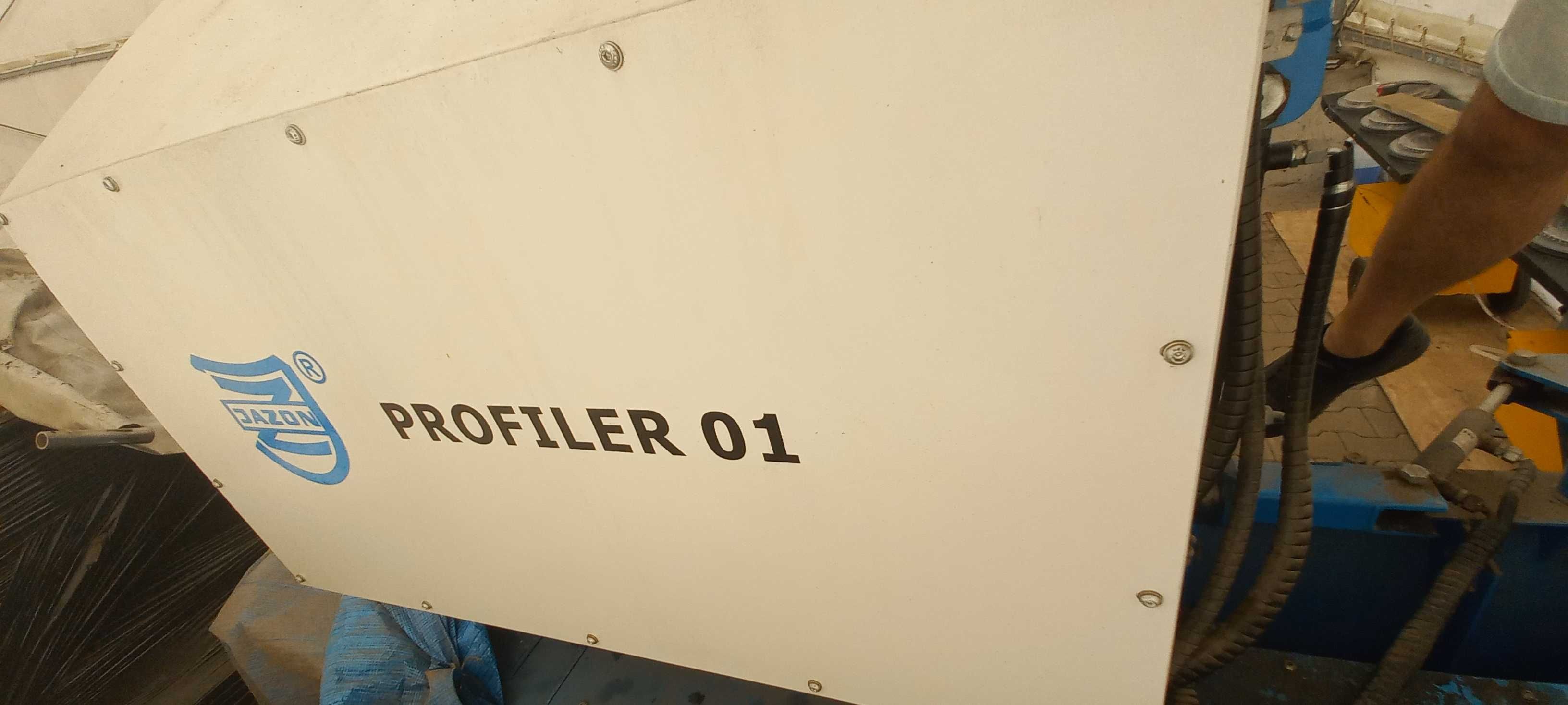 PROFILER 01 - łata profilująca sterowana laserowo 2D