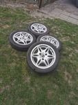 Komplet Felgi 15 z oponami Smart Continental 5.5x15 ET1