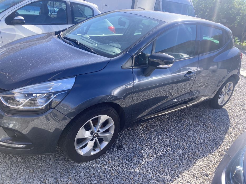 Renault Clio 1.5 DCI ano 2018  Nacional  1 dono