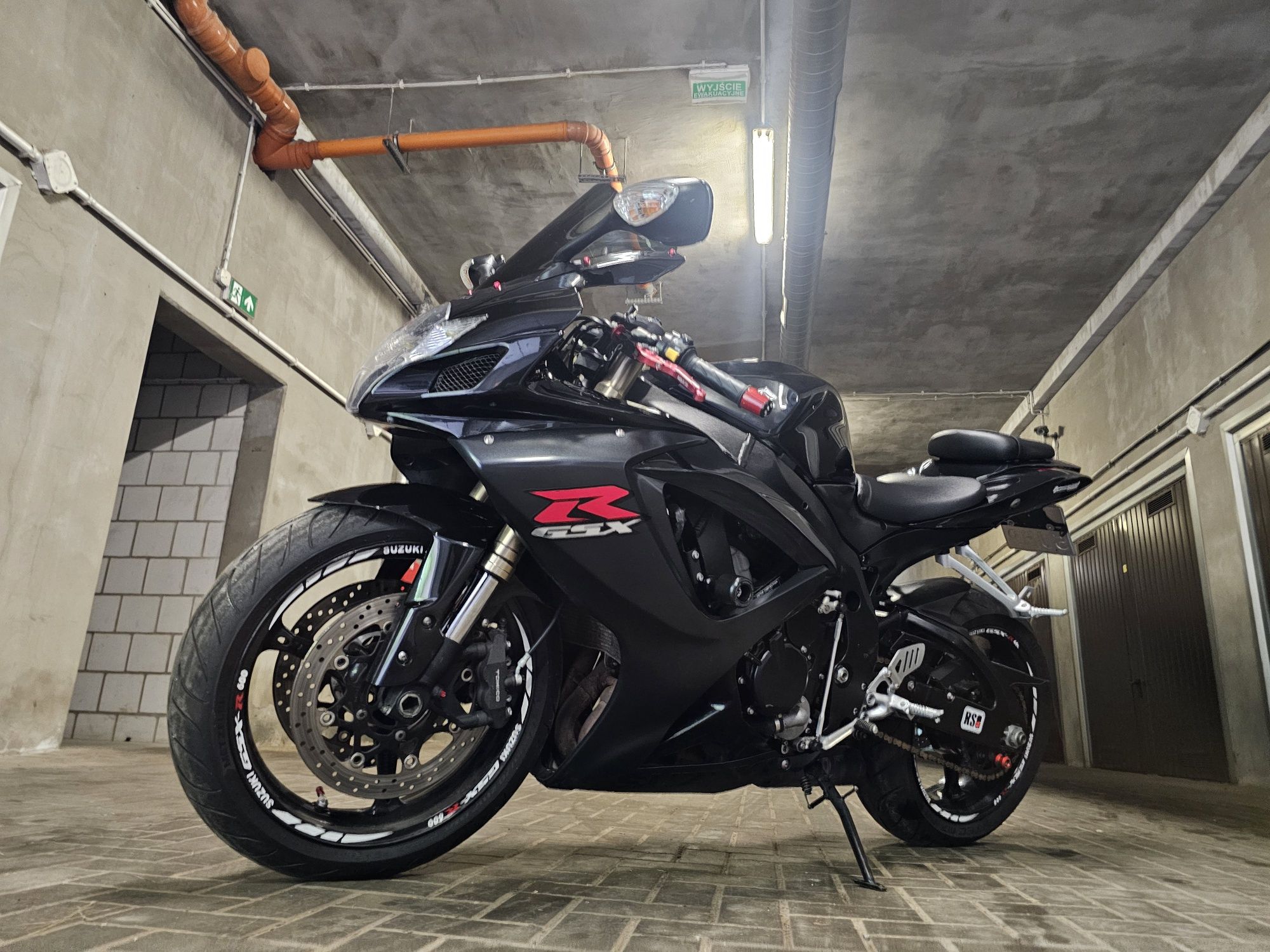 Sprzedam Suzuki Gsxr k7 600
