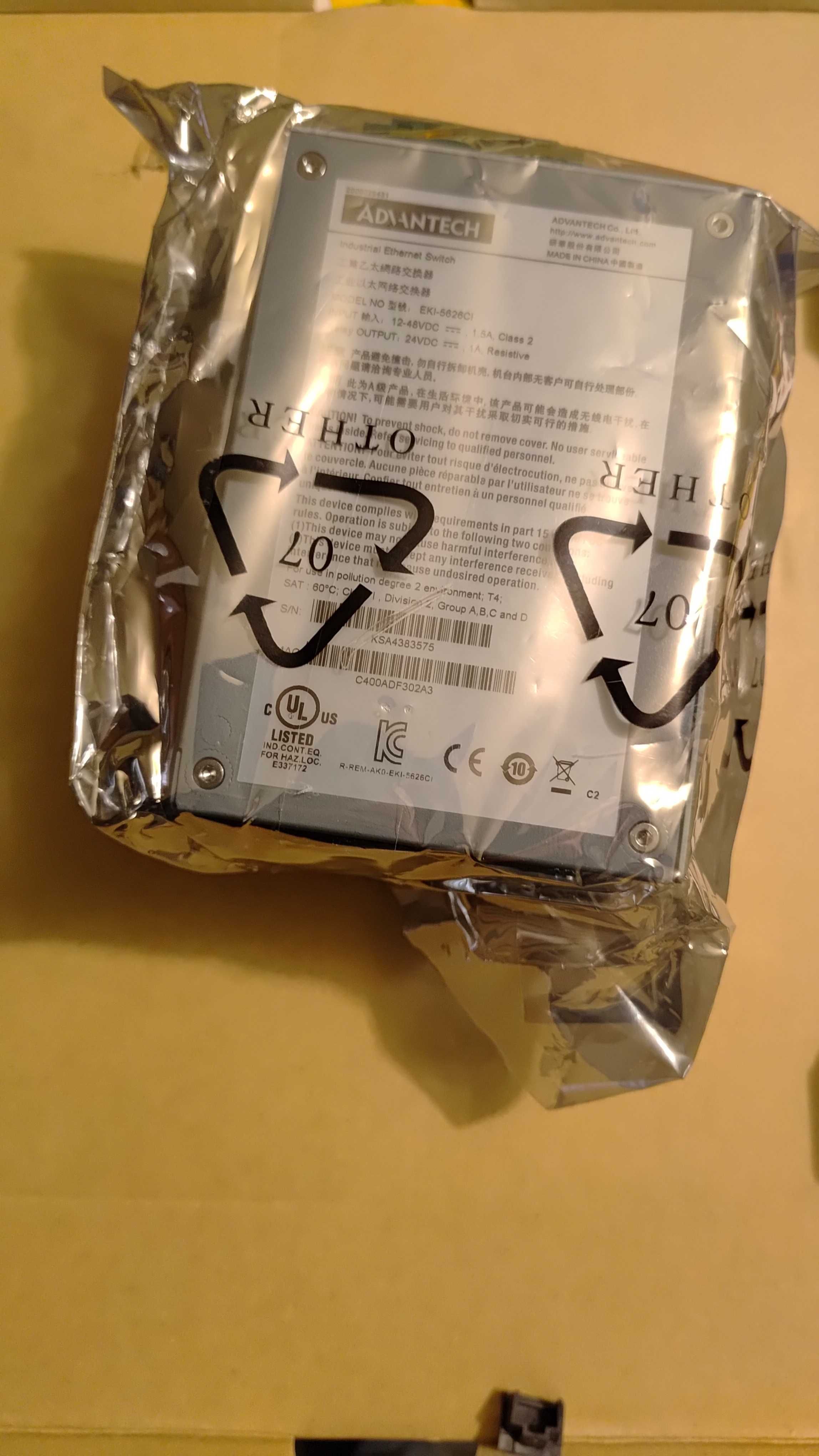Switch przemysłowy EKI-5626CI