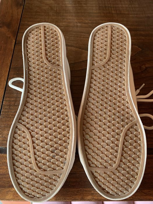 Tenis de senhora . Marca Cavalli