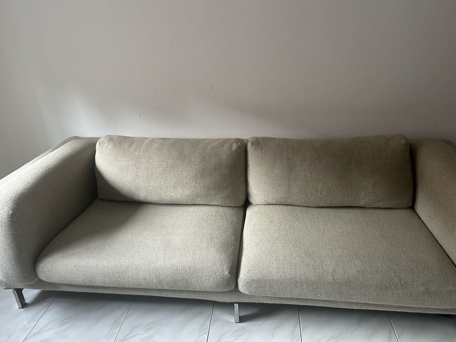 Sofa Ikea bem conservado , cor beje