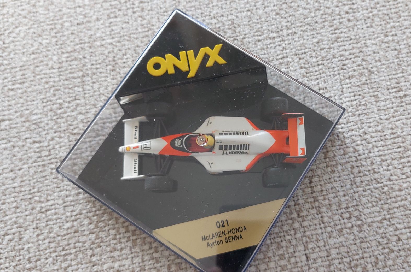 Miniatura F1 Maclaren Honda Ayrton Senna