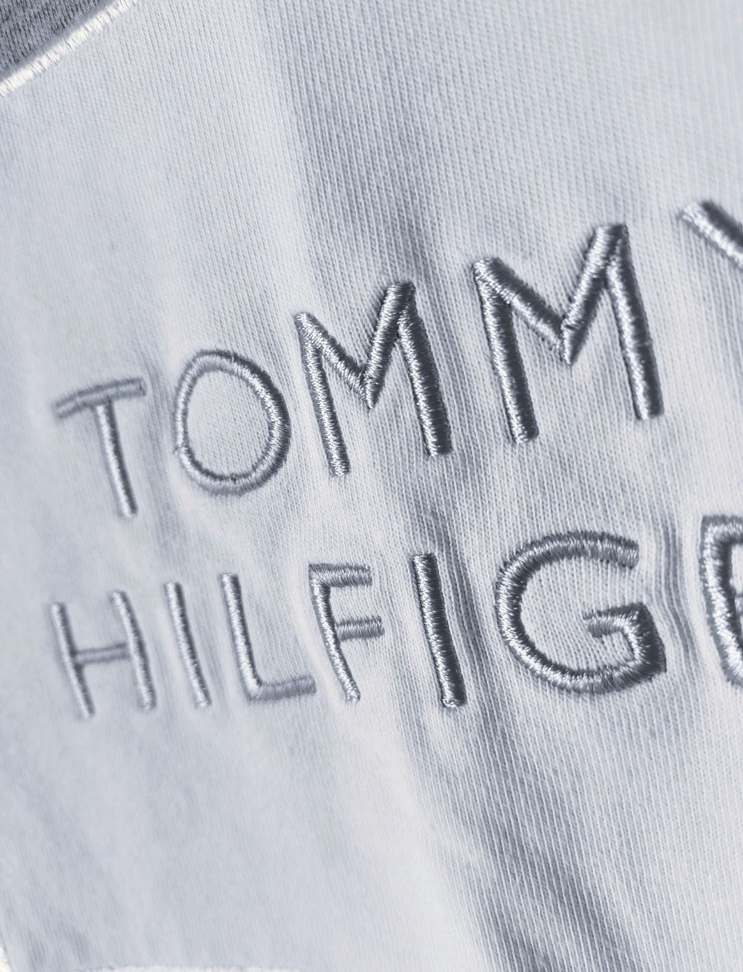 Bluza bez kaptura szara Tommy Hilfiger krótka oversize