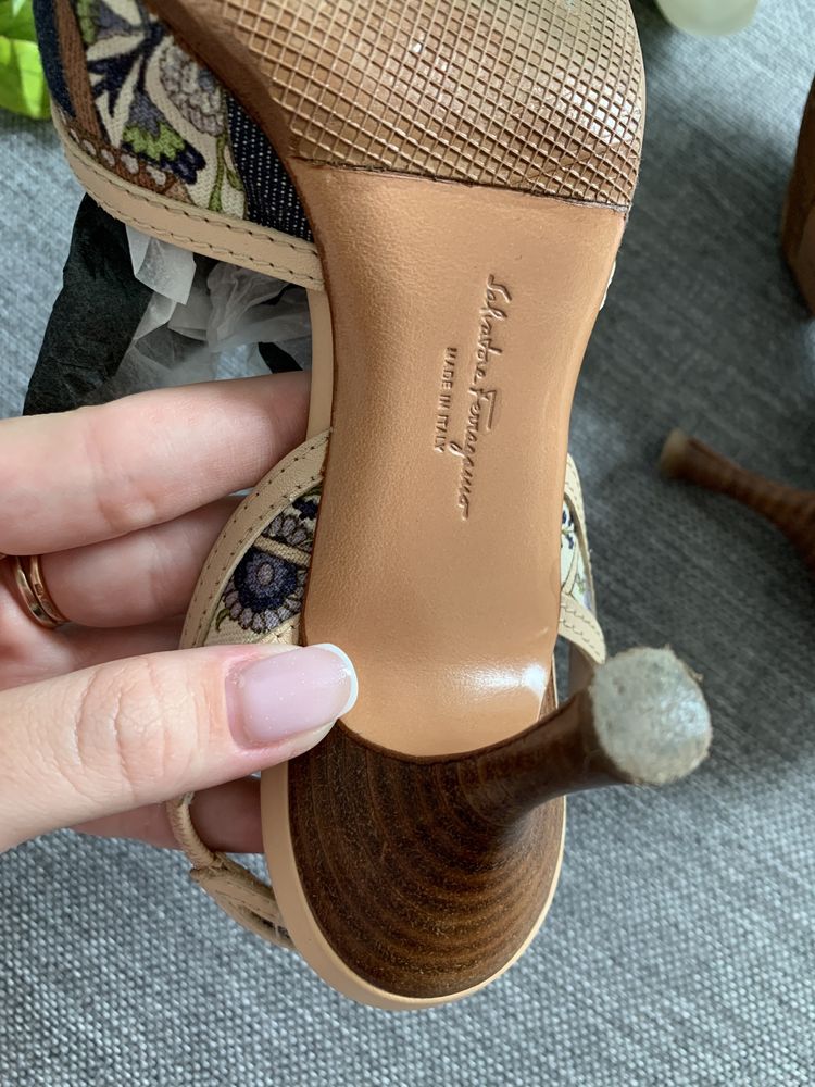 Piękne sandały na słupku Salvatore Ferragamo