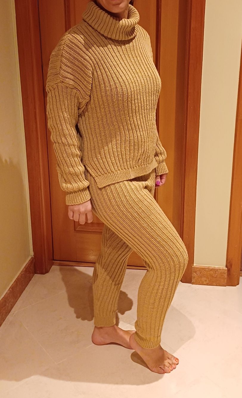 Conjunto em malha camel novo
So experimentei