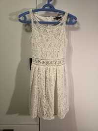 Sukienka mini koronkowa biała S