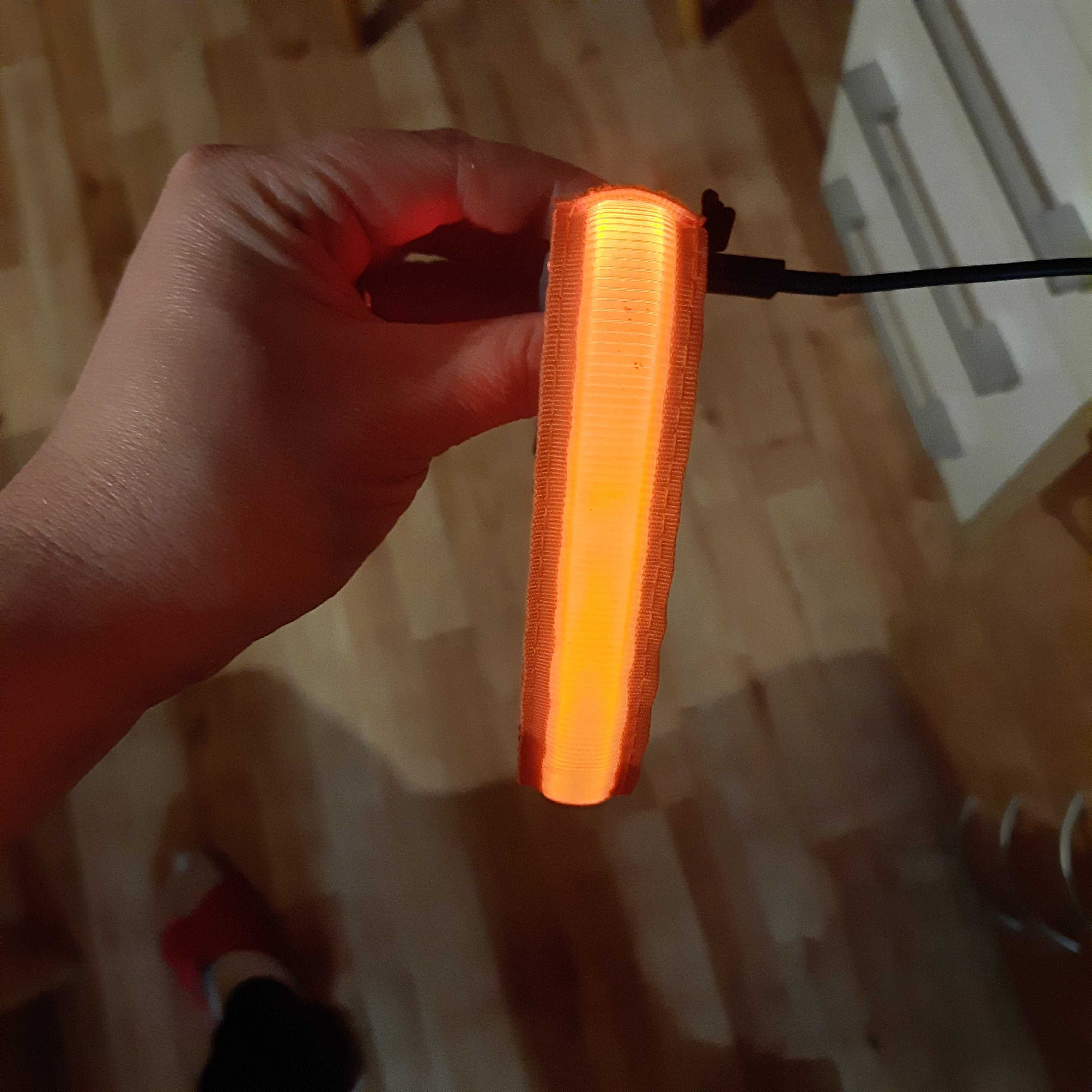 Obroża LED dla psa MASBRILL rozmiar M ładowanie USB Wodoodporna