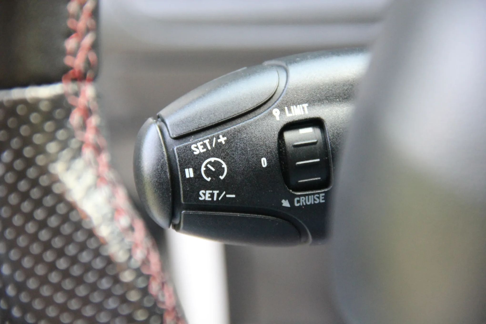 Peugeot 208 208 102KM CHIP CIĘŻAROWY 2-Osobowy VAT-1 2XLEDY Klima Tempomat ASO!