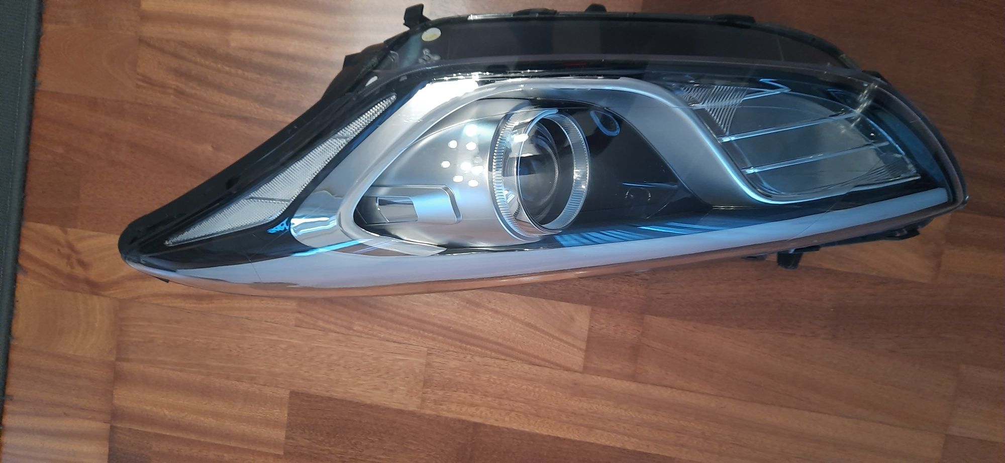 Lampa Hyundai i30 turbo xenon skrętna 2016