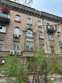 Продам 3 комнатную квартиру Сталинка Центр