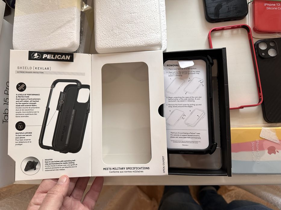 6 чехов + 4 Скла  IPhone 13 mini