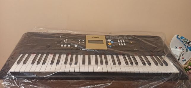 Синтезатор,фортепиано, Yamaha ypt 220