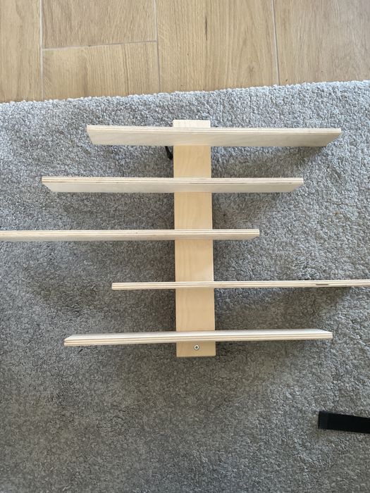 Półka do pokoju dziecięcego Ikea na małe zabawki