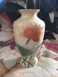 Красивая ваза ,керамика ,целая без сколов
