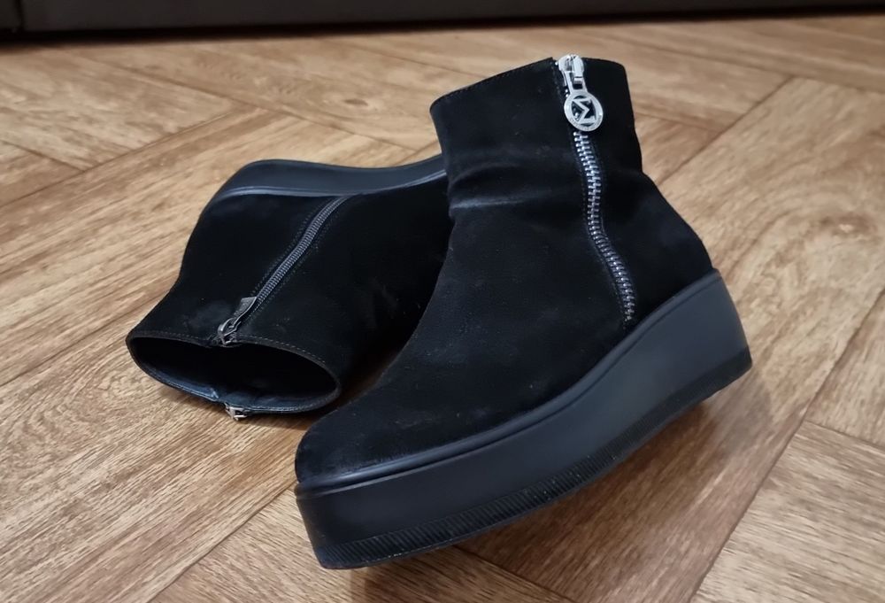 Замшевые ботиночки. Торг