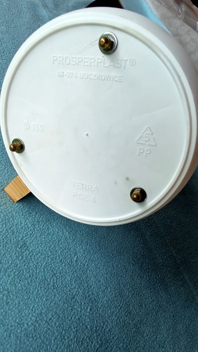 Kinkiet lampa na zewnątrz